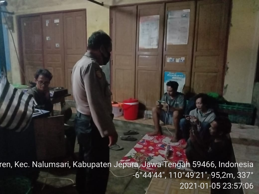 Polsek Nalumsari Imbau Warga Terapkan Protokol Kesehatan Guna Turunkan Angka Penyebaran Covid-19