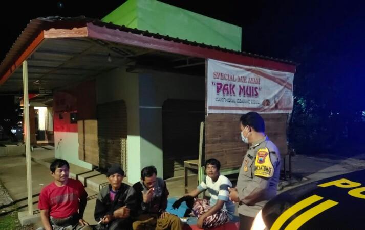 Turunkan Angka Penyebaran Covid-19, Polsek Nalumsari Disiplinkan Warga Guna Terapkan Protokol Kesehatan
