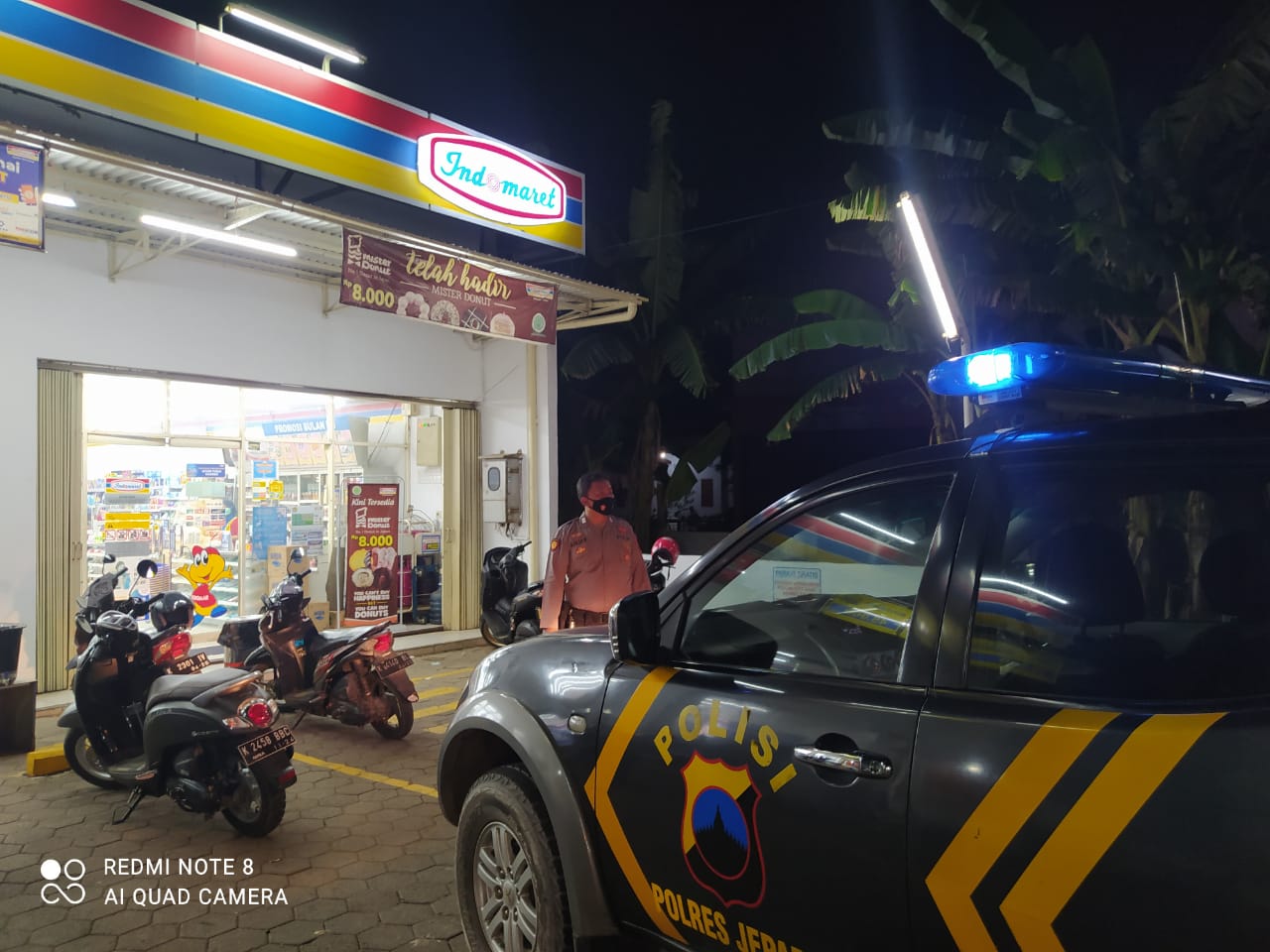 Patroli Pertokoan Dilaksanakan Polsek Pecangaan Antisipasi Tindak Kejahatan