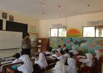 Beri Pembinaan Di SDN 3 Wedelan, Begini Pesan Bhabinkamtibmas Polsek Bangsri